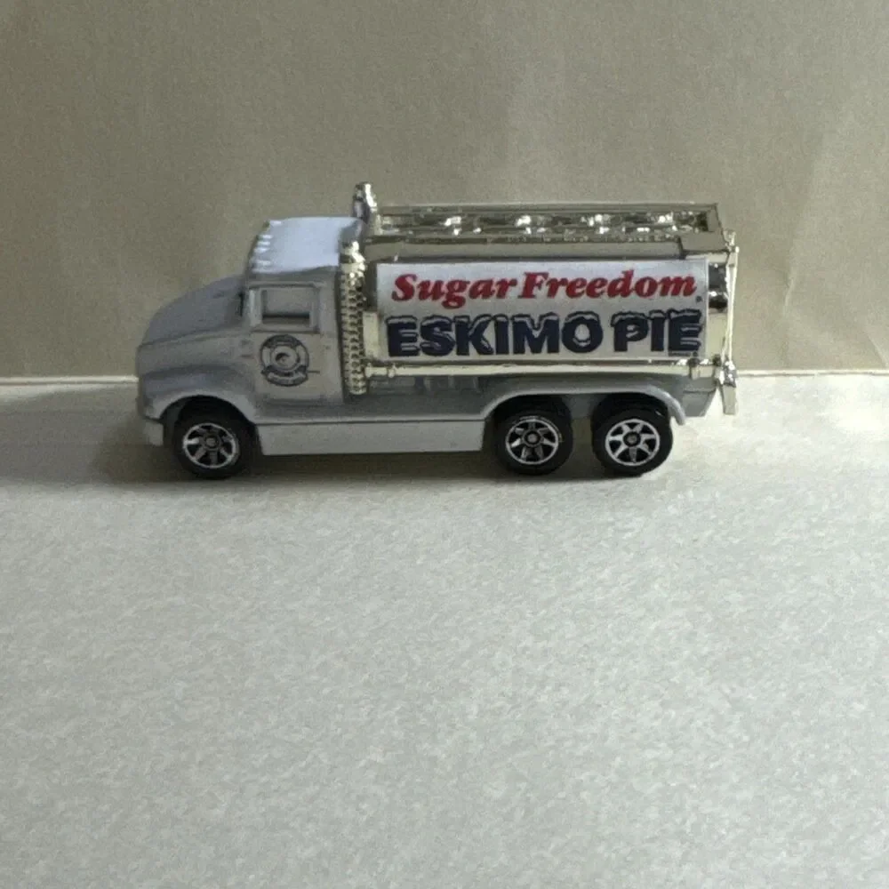 VTG 1991 Hot Wheels Peterbilt Tanker Truck Limited Release Rare Eskimo Pie